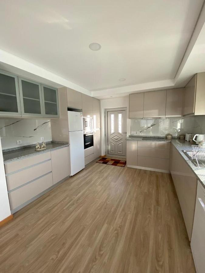 Vivenda Caixilao Casa Com 3 Quartos Viana do Castelo Exteriör bild